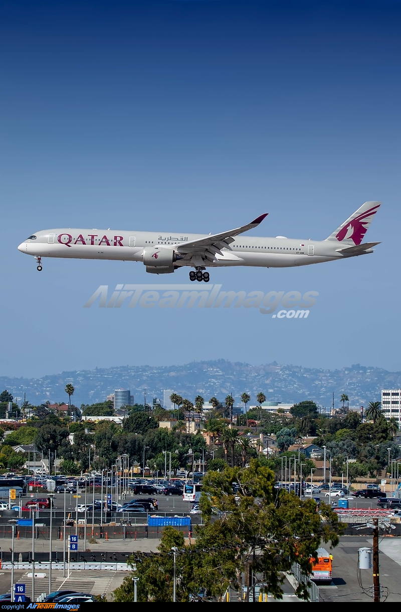 Airbus A350-1041