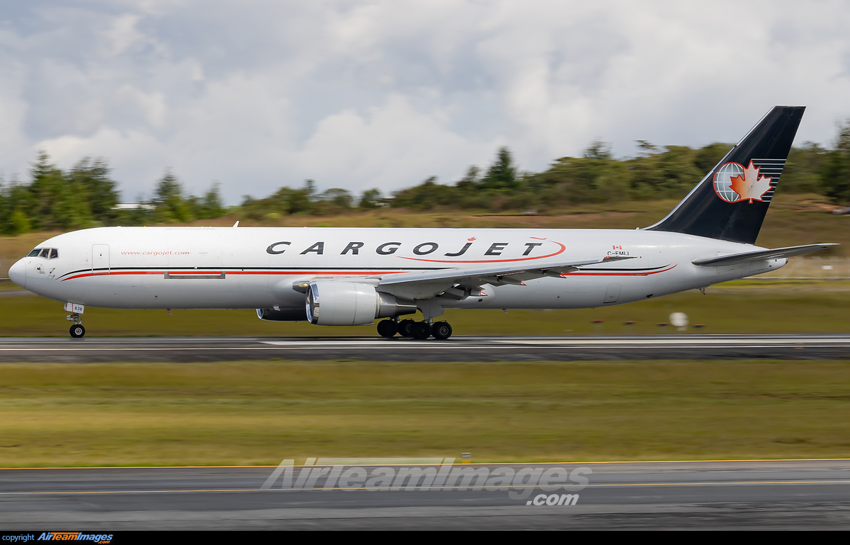 Boeing 767-328/ER(BDSF)
