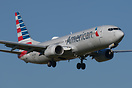 Boeing 737-823