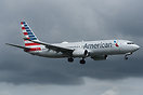 Boeing 737-823