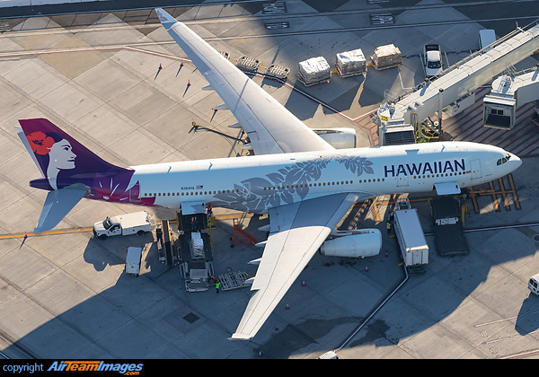 Airbus A330-243