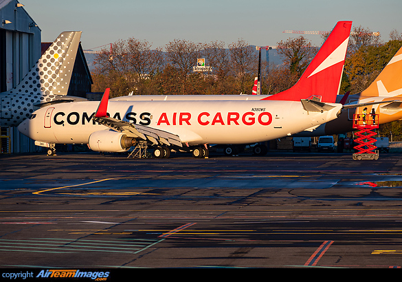 Boeing 737-8FE(SF)