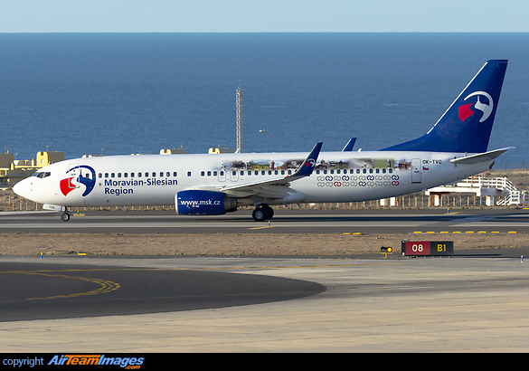 Boeing 737-8CX