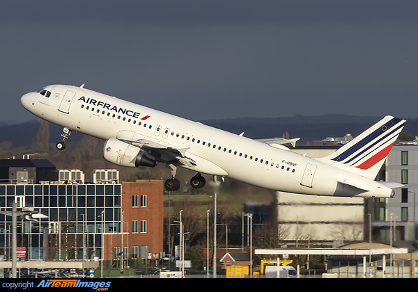 Airbus A320-214