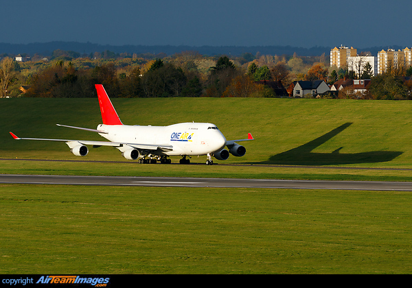 One Air is a new British cargo airline and is preparing to launch services with this 747-400F, G-UNET. It is currently the only active 747 on the British register. Boeing 747-433(BDSF)