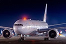 Boeing 777-233/LR