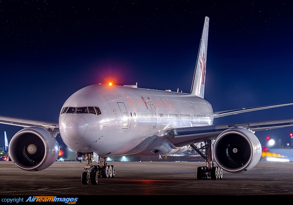 Boeing 777-233/LR
