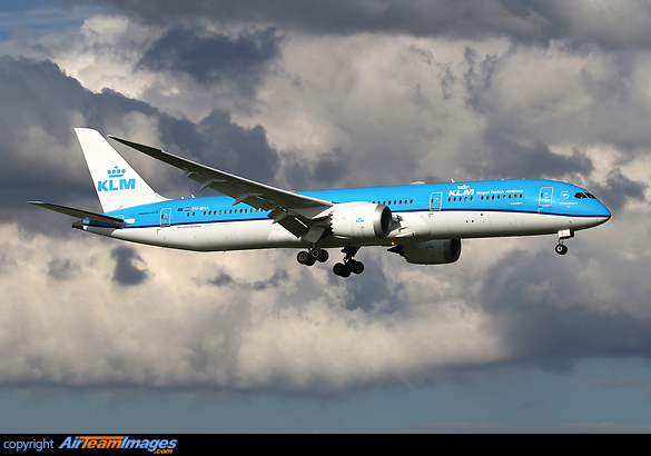 Boeing 787-9 Dreamliner