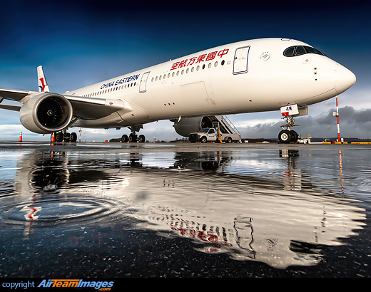 Airbus A350-941