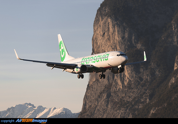 Boeing 737-8K2