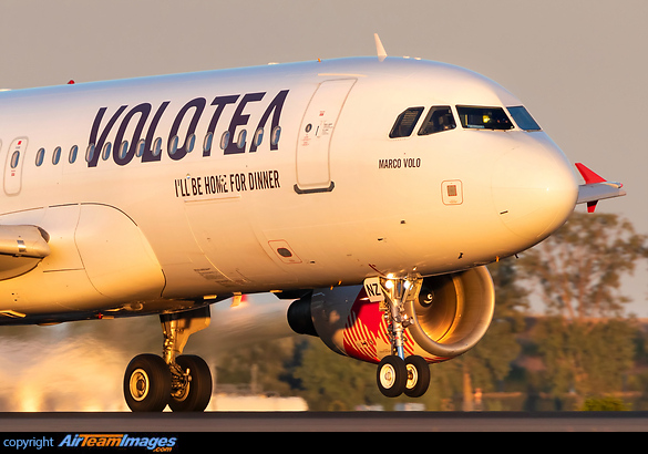 Airbus A320-214