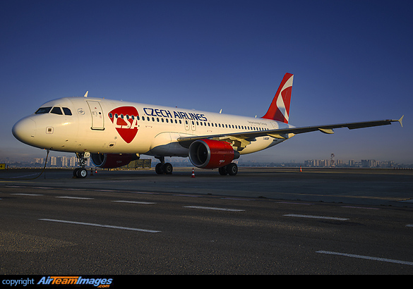 Airbus A320-214