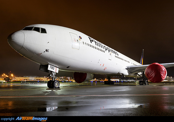 Boeing 777-3F6/ER