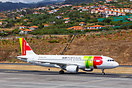 Airbus A320-214