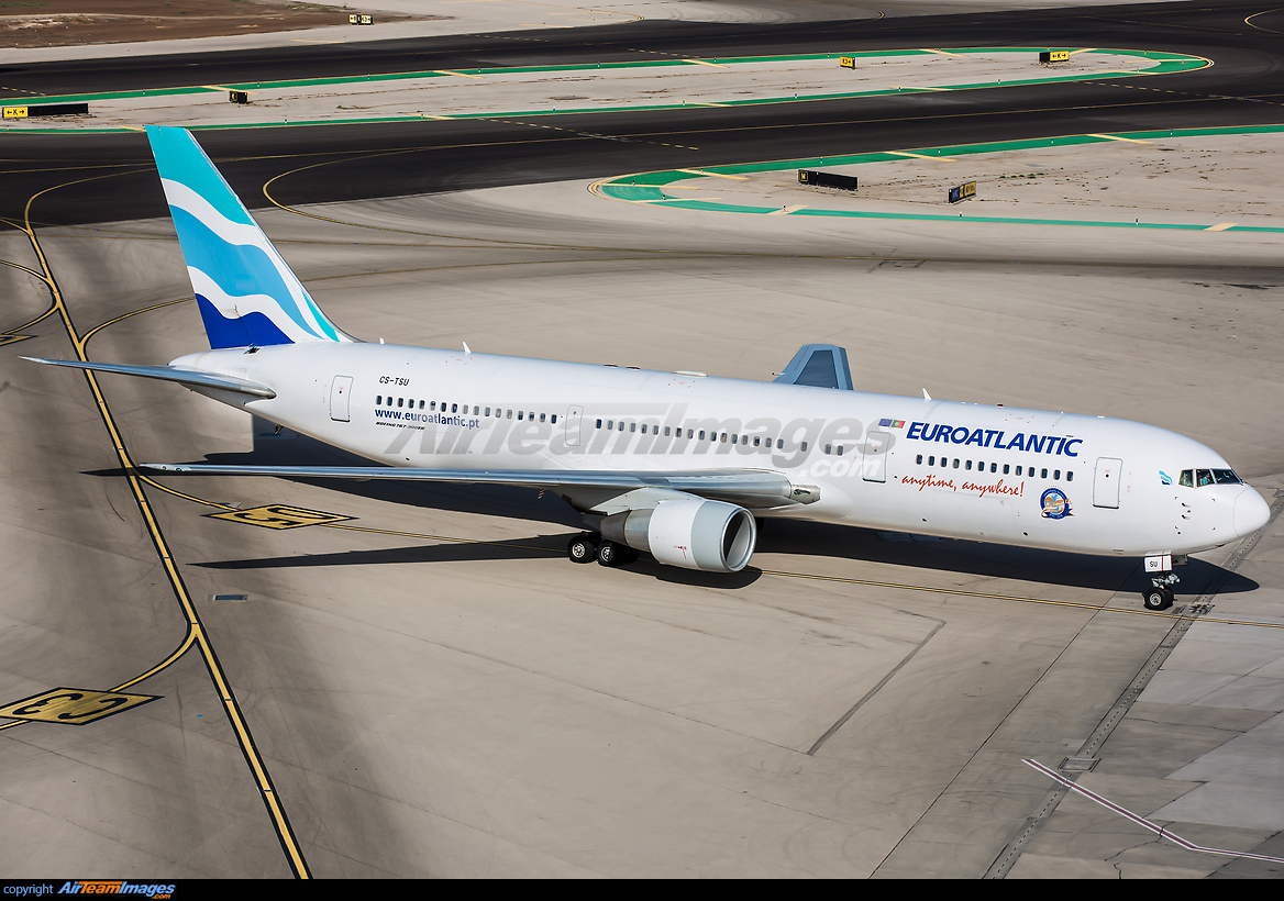 Boeing 767-34P/ER - Large Preview - AirTeamImages.com