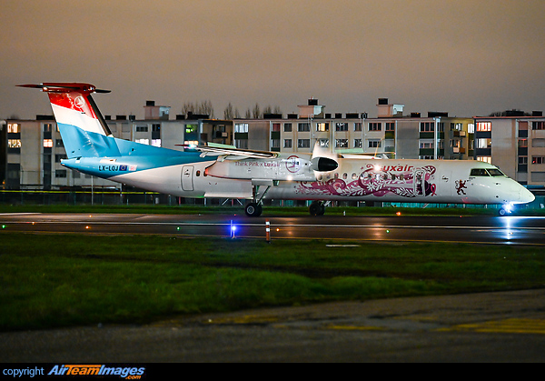 Bombardier Dash 8-402Q