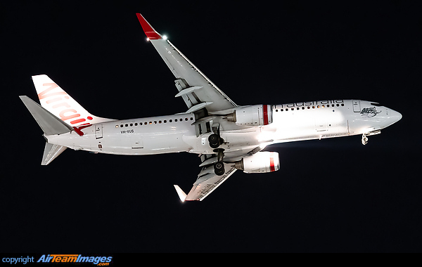 Boeing 737-8FE