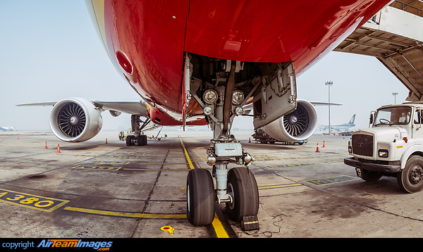 Boeing 777-FBT