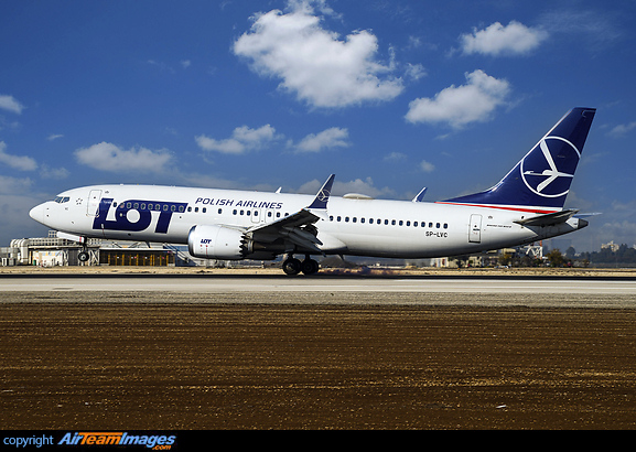 Boeing 737-700