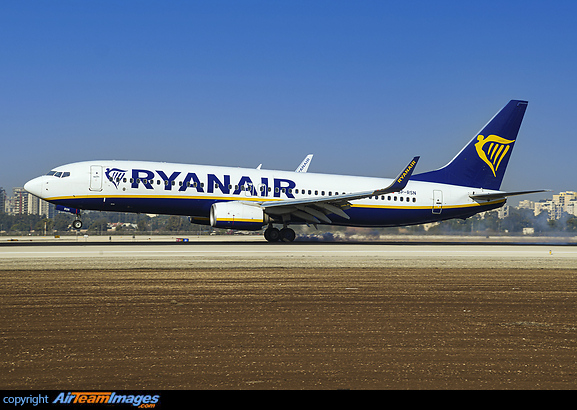 Boeing 737-8AS
