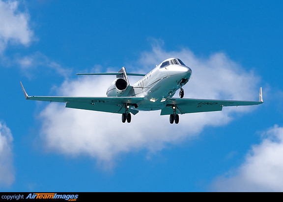 Bombardier Learjet 45