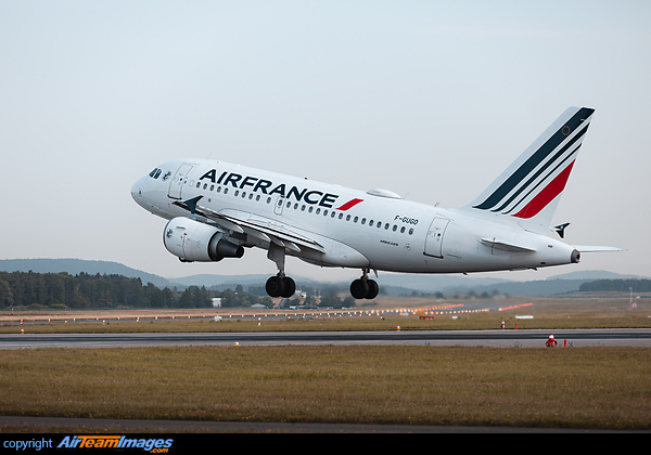 Airbus A318-111
