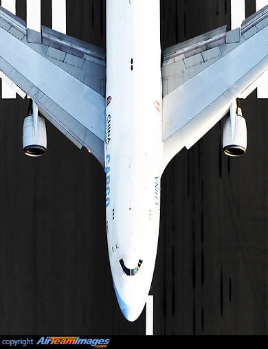 Boeing 747-409F/SCD