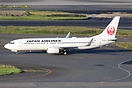 Boeing 737-846