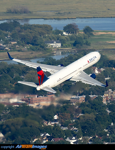 Boeing 767-332/ER