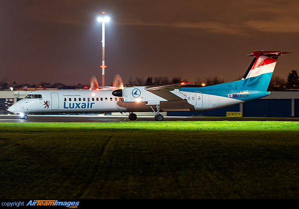 Bombardier Dash 8-402Q