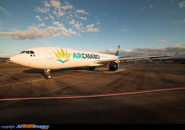 Airbus A330-323