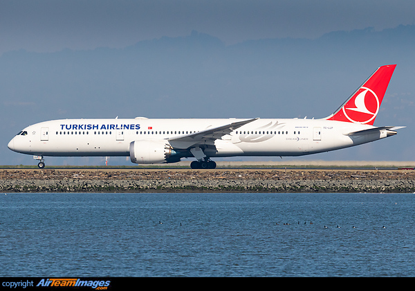 Boeing 787-9 Dreamliner