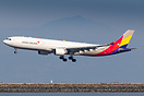 Airbus A330-323