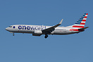 Boeing 737-823