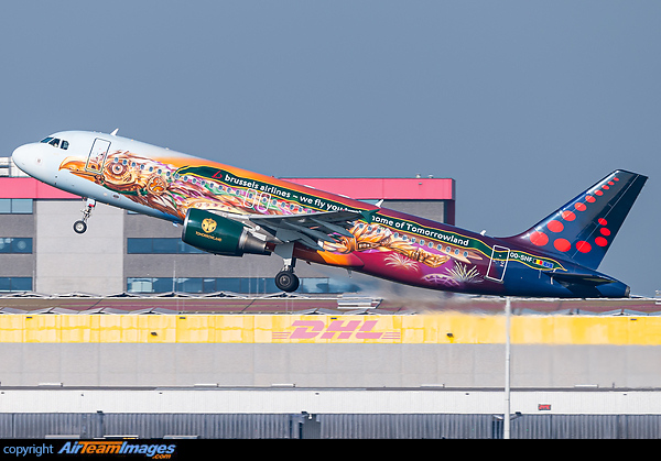 Airbus A320-214