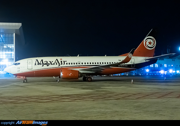 Boeing 737-36Q