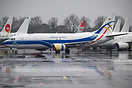 Boeing 737-4H6(SF)