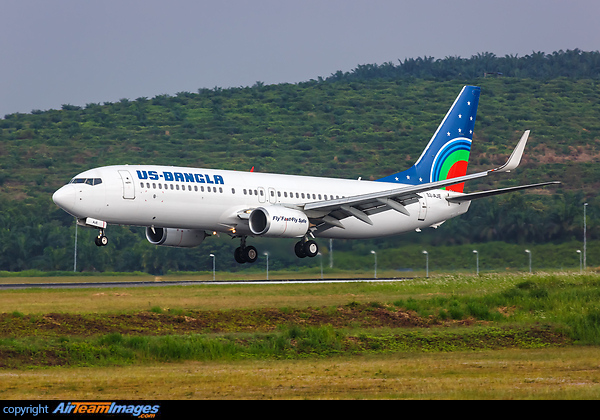 Boeing 737-8GJ