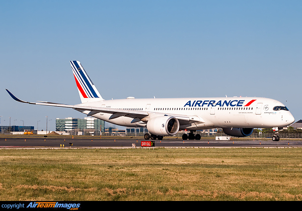 Airbus A350-941