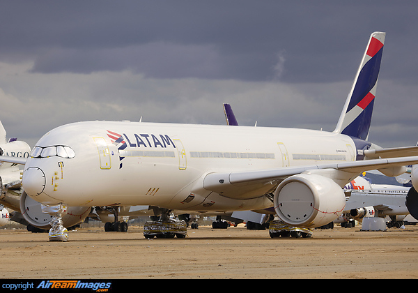 Airbus A350-941