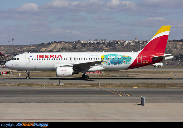 Airbus A320-214