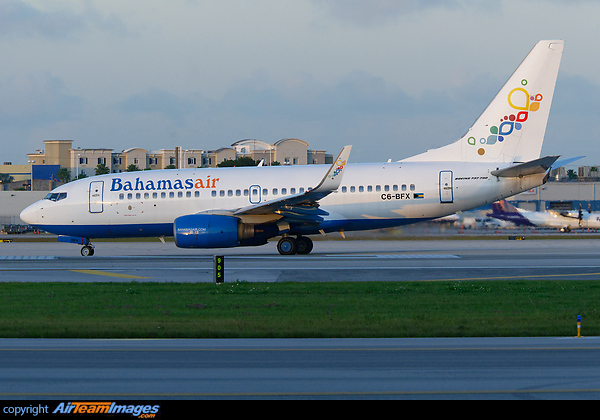 Boeing 737-790