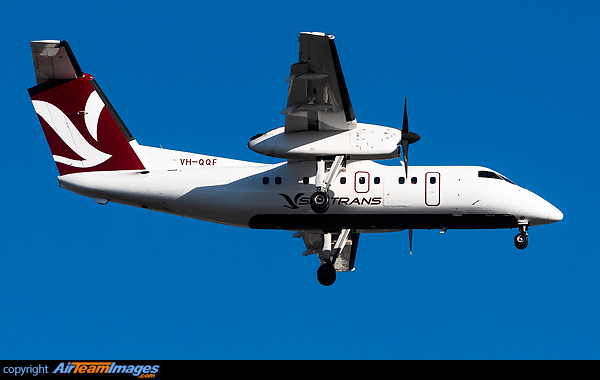 Bombardier Dash 8-102