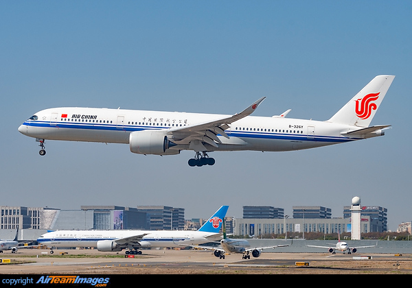 Airbus A350-941