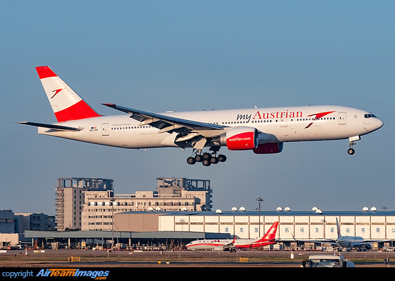 Boeing 777-2B8/ER