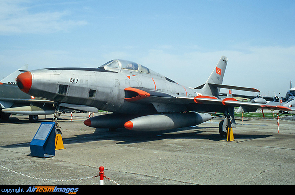 Republic F-84F Thunderjet