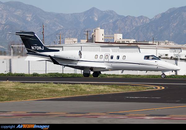 Bombardier Learjet 45