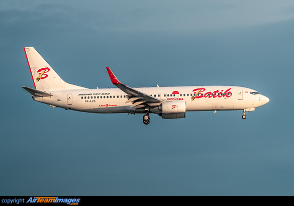 Boeing 737-8GP