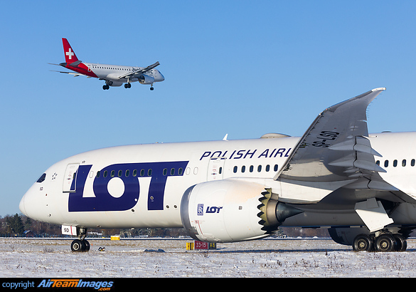 Boeing 787-9 Dreamliner