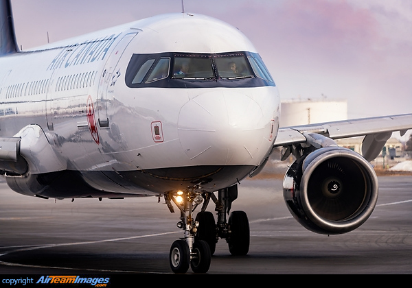 Airbus A321-211